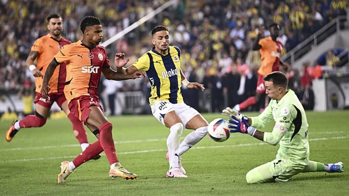 GALATASARAY HABERLERİ: Derbinin 1 numarası Muslera