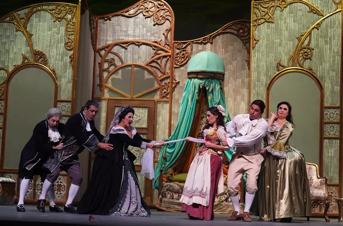 Mozart’ın Figaro’su İzmir’de Sahnelenecek